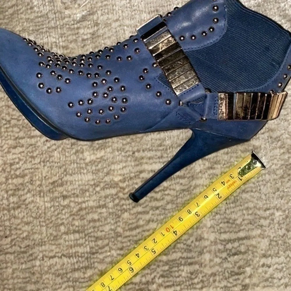Jeffrey Campbell Blue Leather Studded Boots Size 6 Bootie Volpe gently preloved - Picture 6 of 13